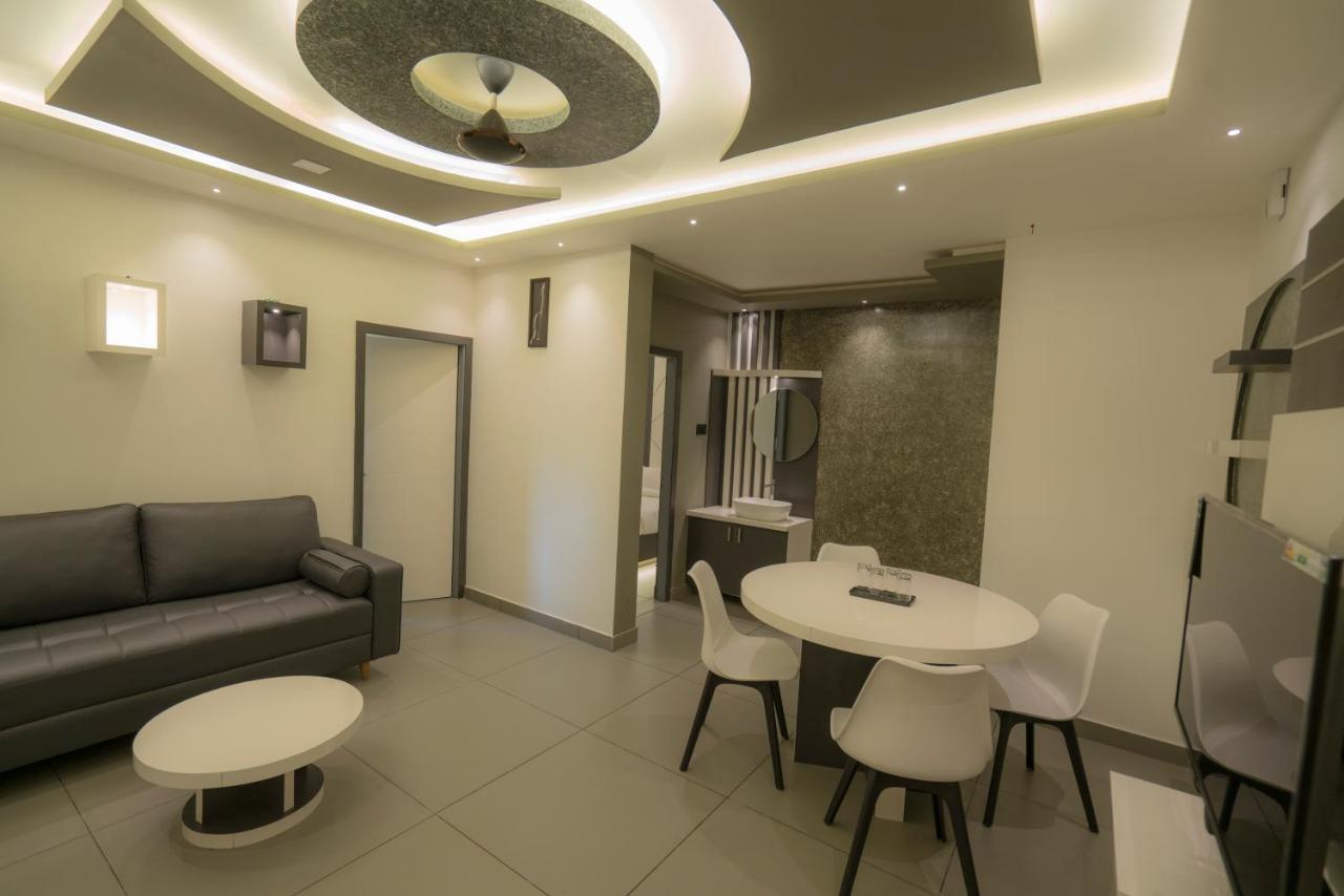 Bbc Luxury Apartments Perintalmanna Екстер'єр фото